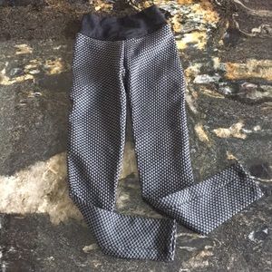 Black and Gray PcheeBum Workout Leggings